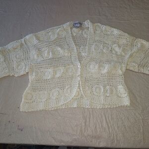 Vintage  Ivory Crochet Shrug